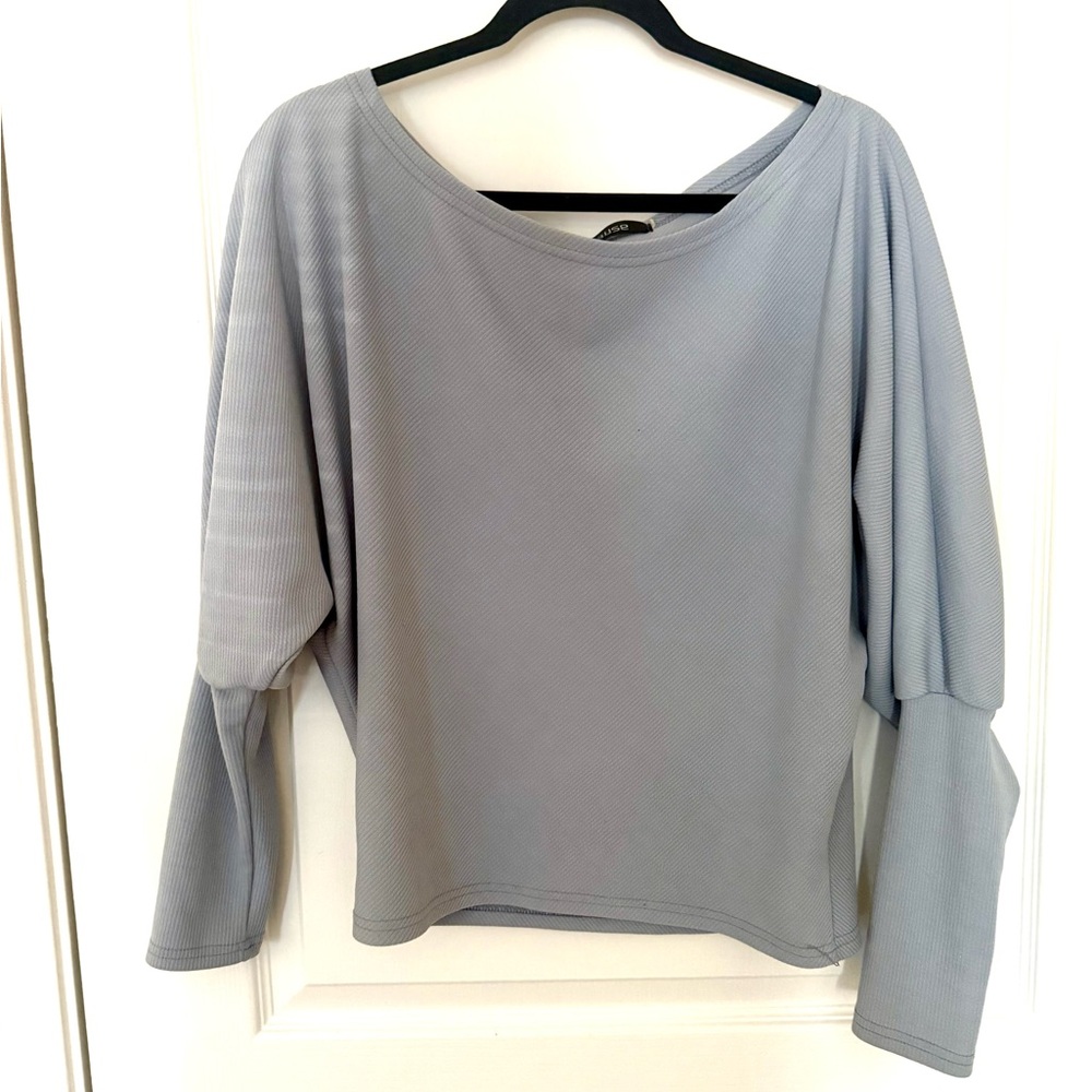 Gray/Blue Off-the-shoulder Blouse